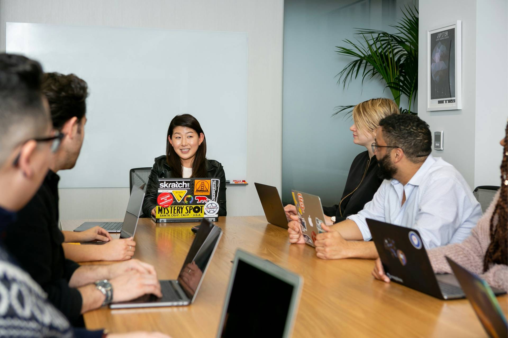 Leadership Vs Management: What Are The Differences?